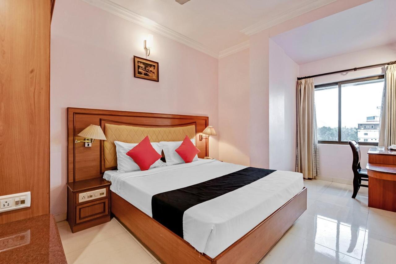 Capital O 41646 Hotel Devi Towers Salem Ngoại thất bức ảnh