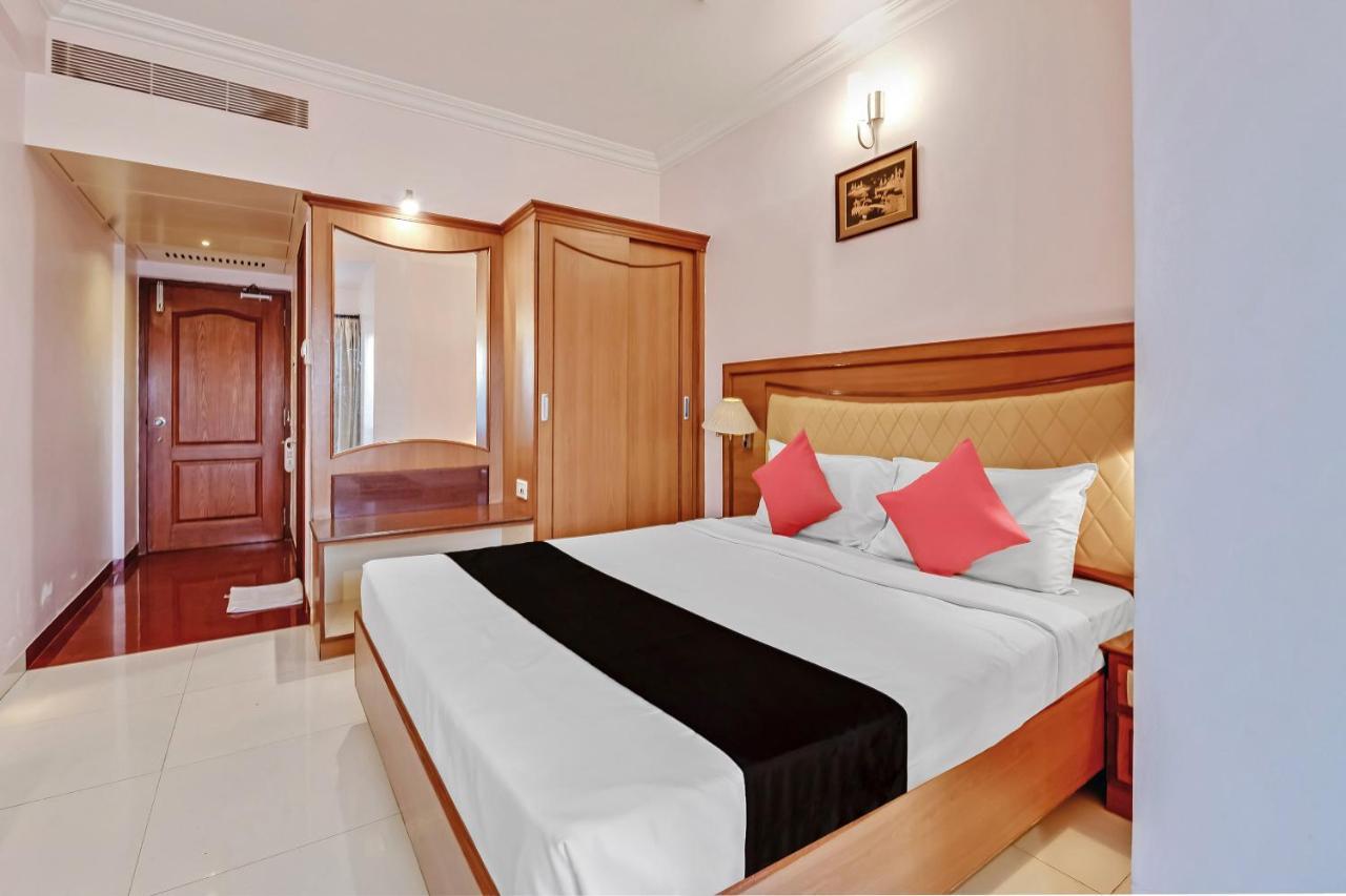Capital O 41646 Hotel Devi Towers Salem Ngoại thất bức ảnh